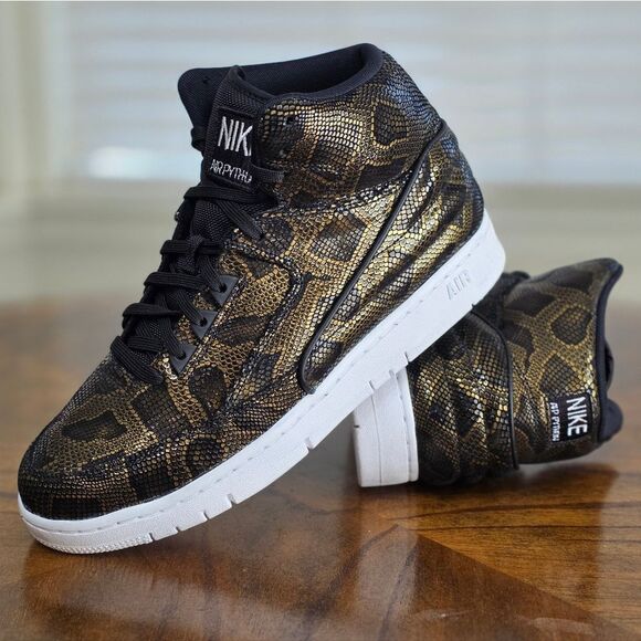 Nike Air Python Premium Black Gold Print Men’s Sneakers Size 10 New 705066-002 main image 14